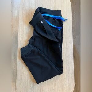 FIGS Black w/ blue ties Zamora Joggers in size Small Regular